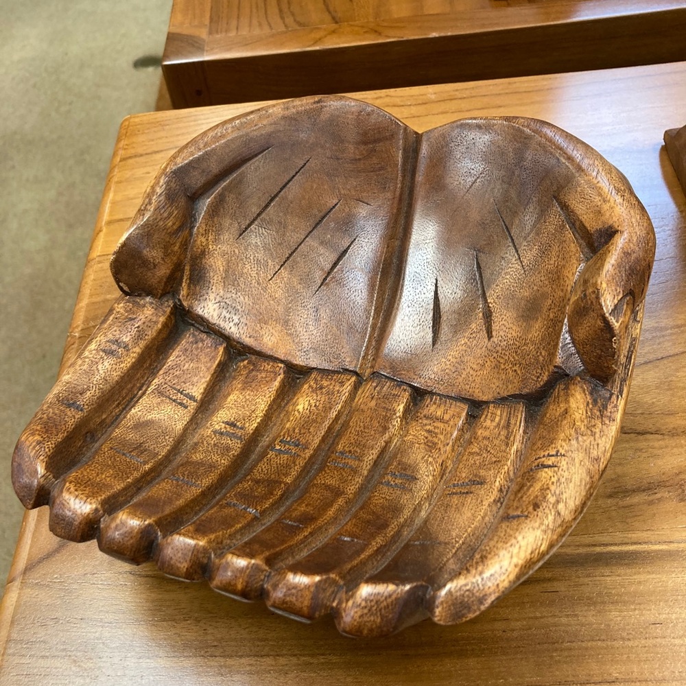 Wooden Carved Open Hands Decor